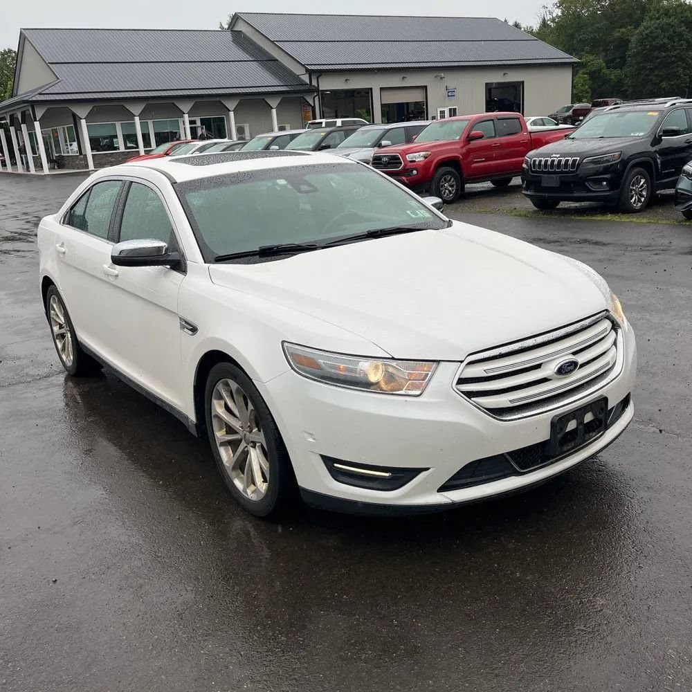 Used 2013 Ford Taurus Limited AWD/4WD image 12