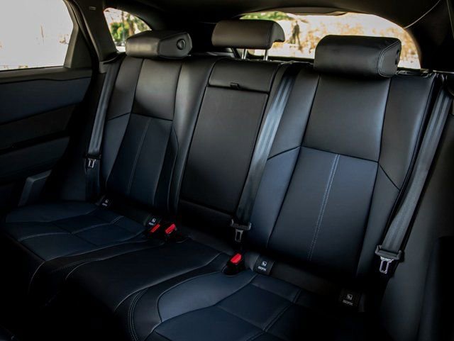 Used 2025 Land Rover Range Rover Velar Dynamic SE image 21