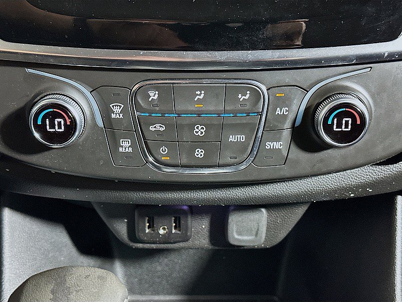 Used 2021 Chevrolet Traverse LS AWD/4WD image 16