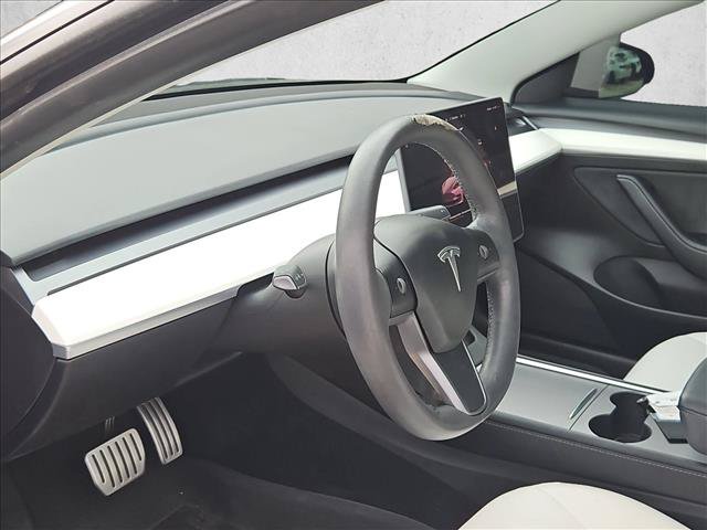 Used 2022 Tesla Model 3 Performance AWD/4WD image 9