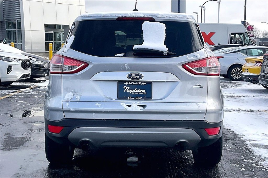 Used 2015 Ford Escape SE image 3