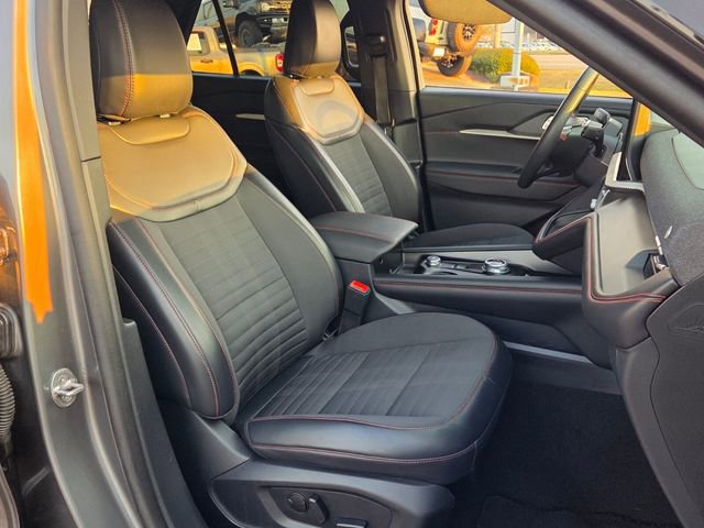 Used 2025 Ford Explorer ST-Line image 18