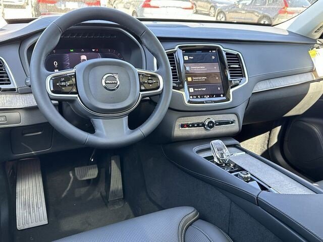 New 2024 Volvo XC90 B6 Ultimate w/ Protection Package Premier image 7