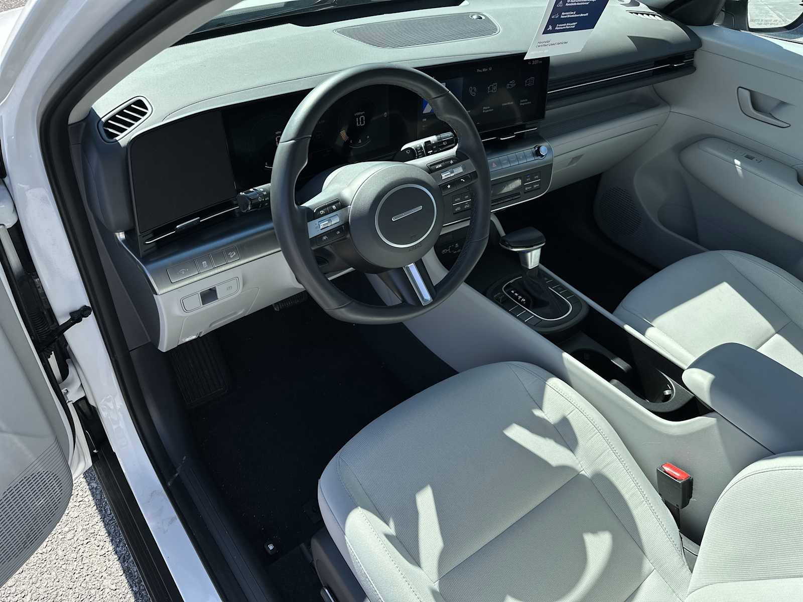 Certified 2025 Hyundai Kona SEL FWD image 11