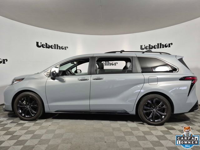 Certified 2023 Toyota Sienna XSE w/ XSE Plus Package FWD image 4