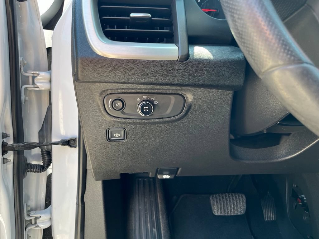 Used 2022 GMC Terrain SLE w/ Driver Convenience Package AWD/4WD image 24