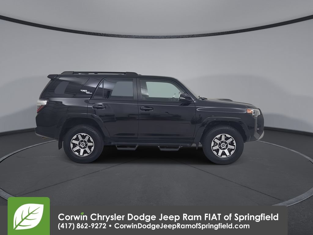 Used 2020 Toyota 4Runner TRD Off-Road Premium w/ Moonroof Package AWD/4WD image 17