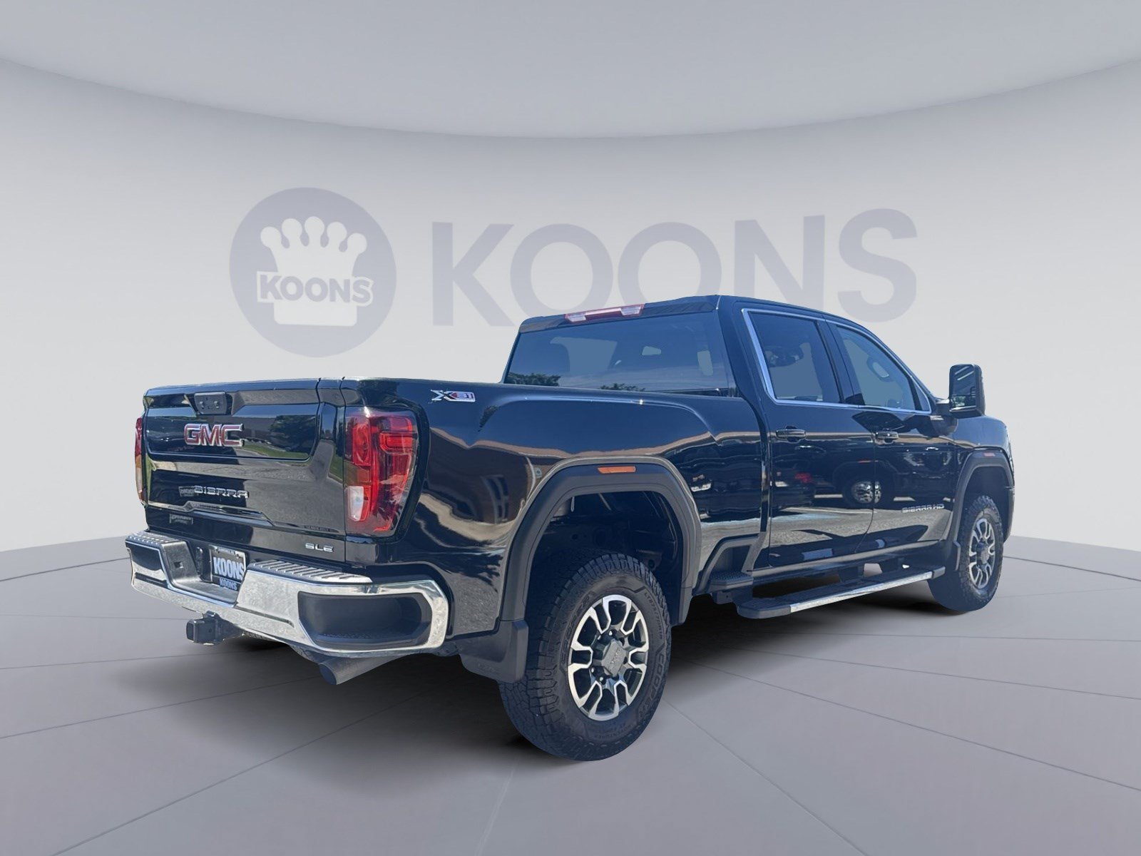 Used 2024 GMC Sierra 2500 SLE w/ SLE Value Package; AWD/4WD image 7
