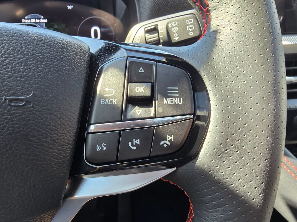 Certified 2025 Ford Explorer ST-Line w/ Premium Package AWD/4WD image 22