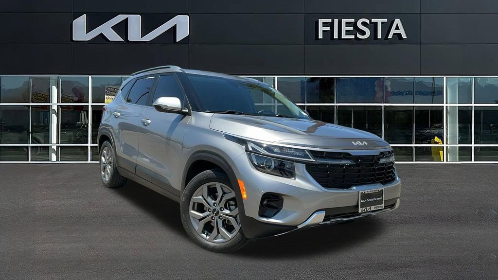 Certified 2024 Kia Seltos S FWD image 1