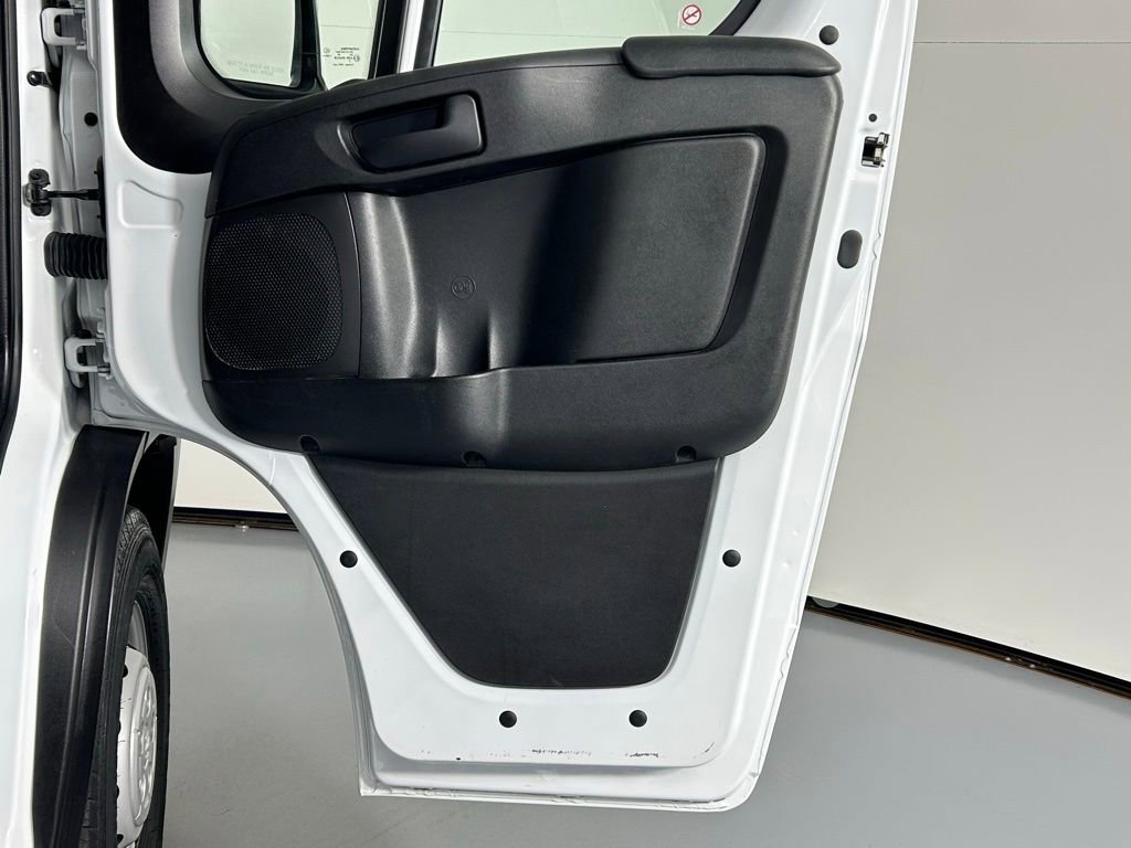 Used 2023 RAM ProMaster 2500 image 9