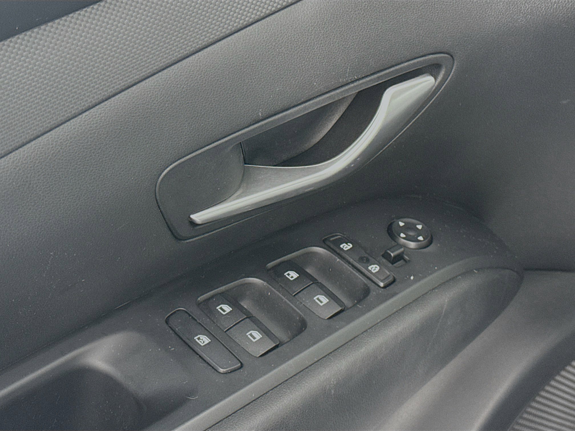 Used 2023 Hyundai Santa Cruz SE image 17