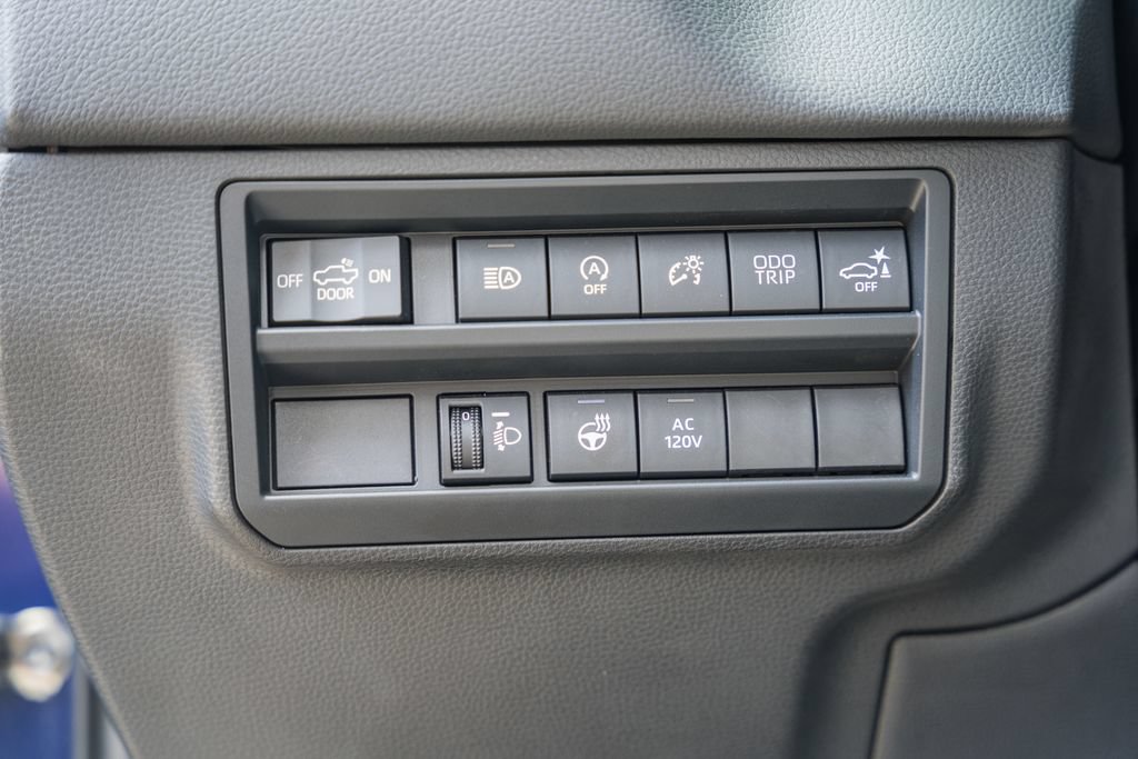 Used 2023 Toyota Tundra Limited w/ Power Package AWD/4WD image 43