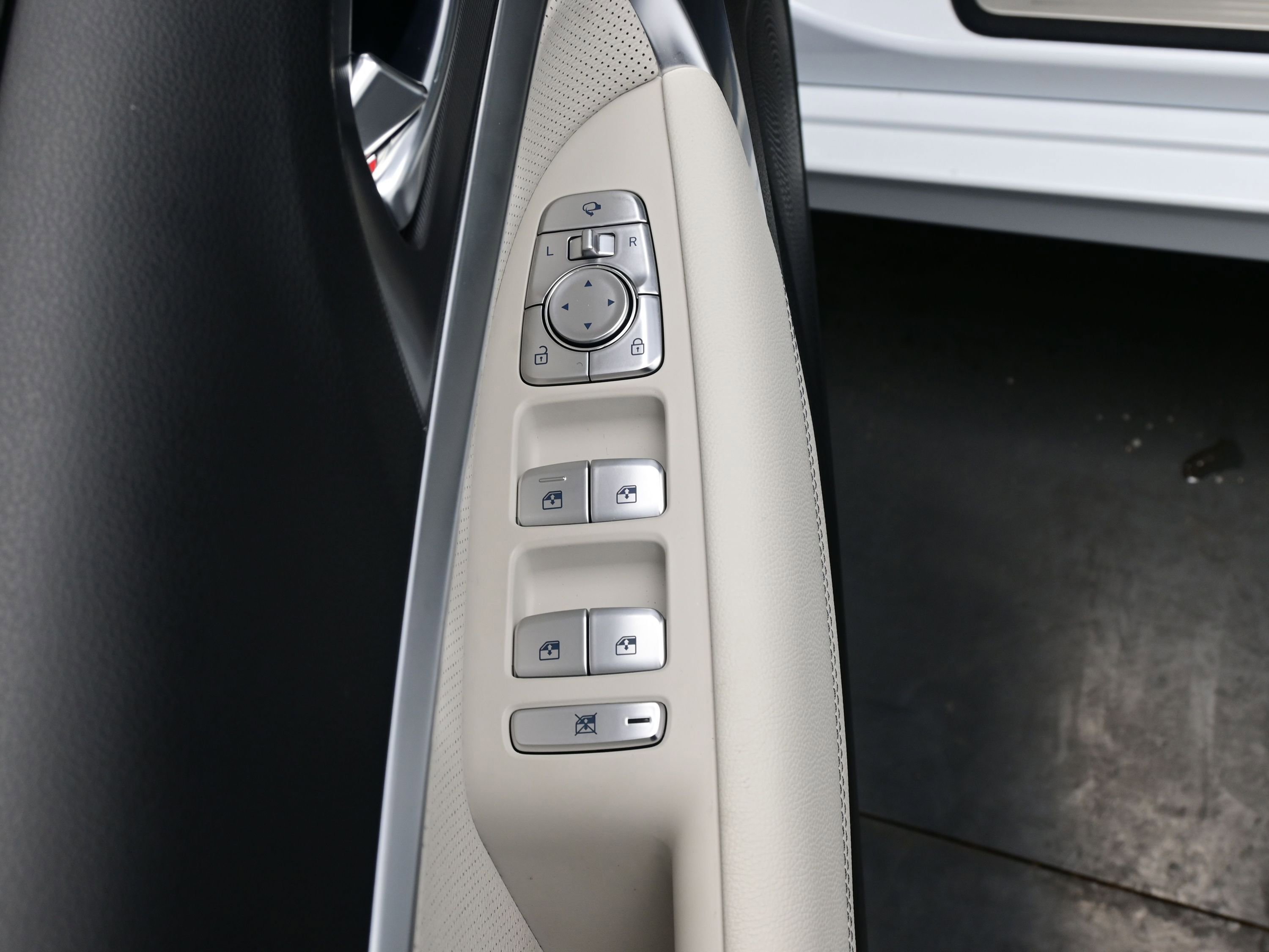 Certified 2026 Genesis G70 3.3T Sport Prestige image 10