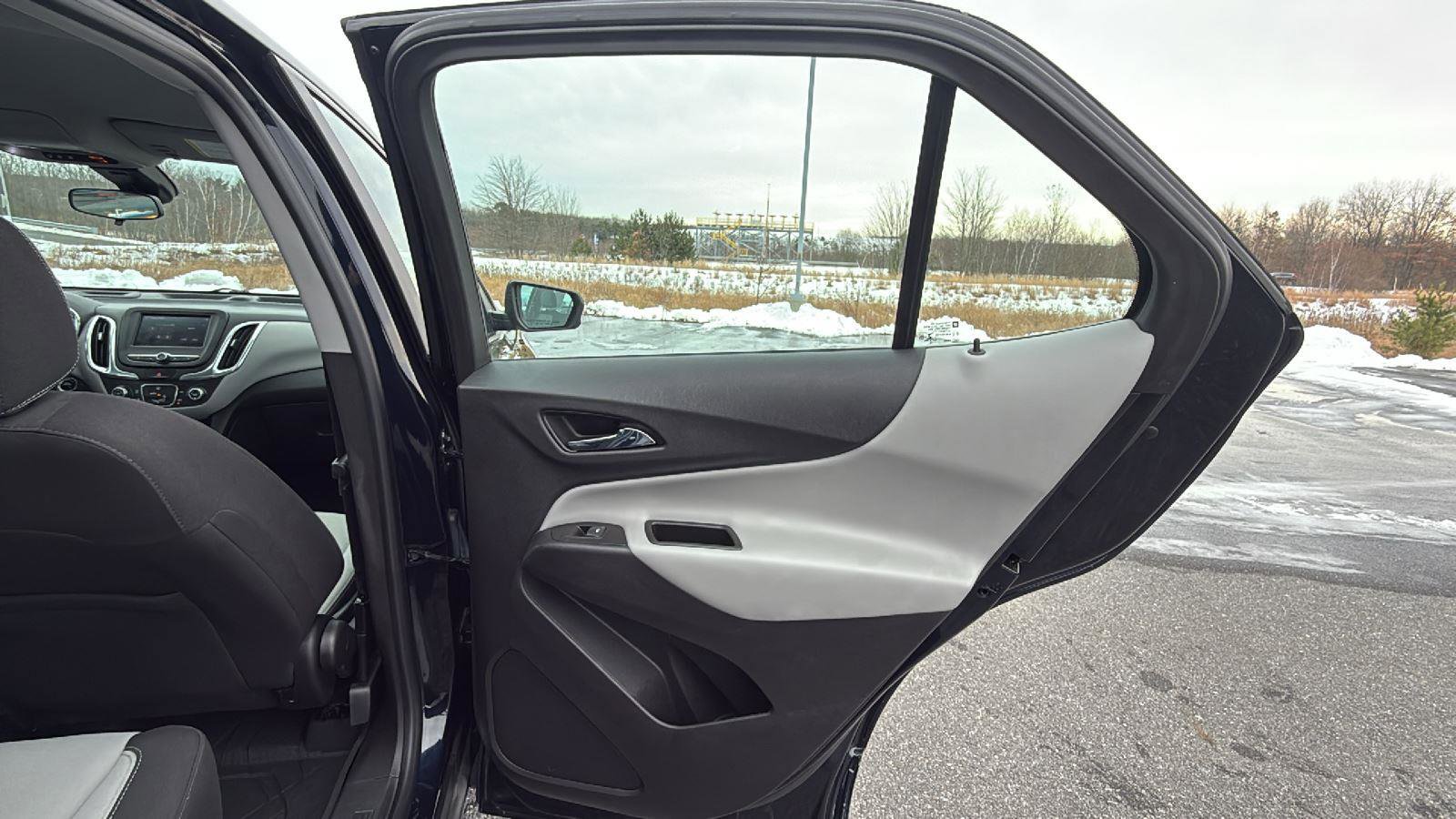 Used 2021 Chevrolet Equinox LS w/ LPO, Floor Liner Package image 20