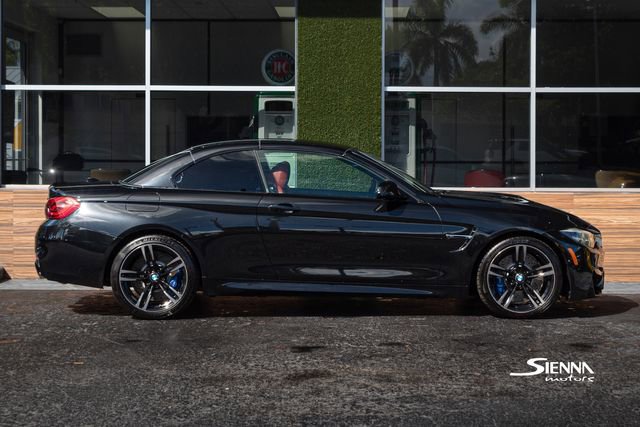 Used 2018 BMW M4 Convertible image 7