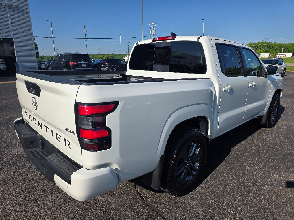 Used 2025 Nissan Frontier SV w/ SV Convenience Package AWD/4WD image 3