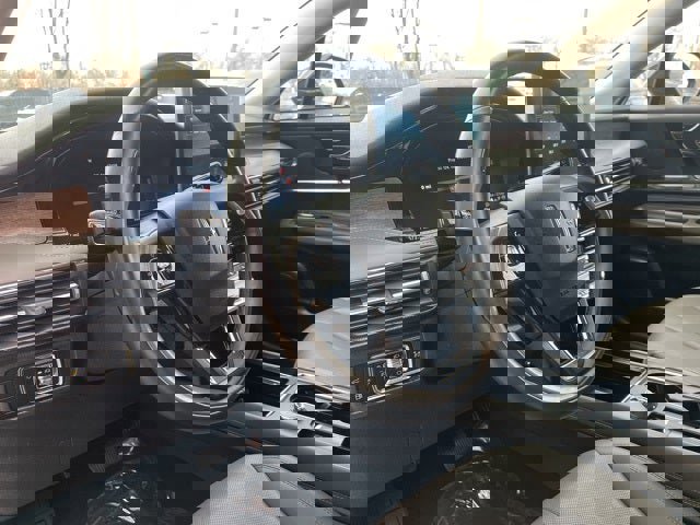 Used 2025 Lincoln Corsair Grand Touring w/ Equipment Group 301A image 25