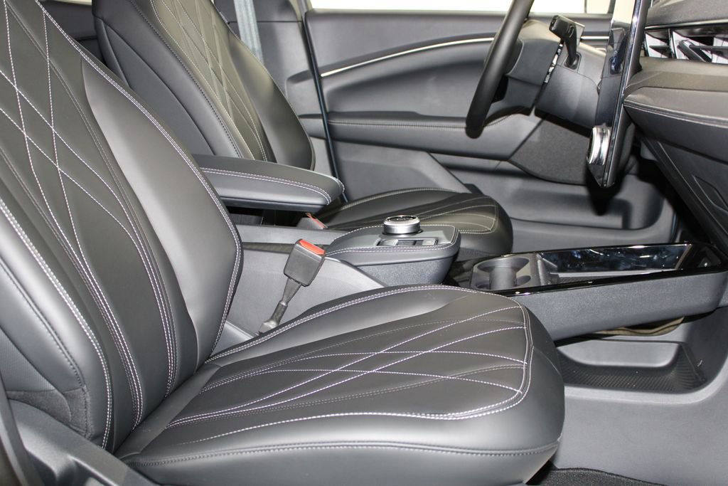 Used 2024 Ford Mustang Mach-E Select w/ Comfort Package Lite image 26