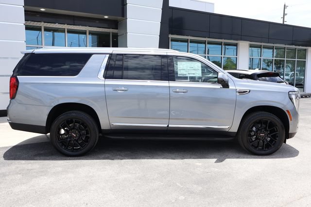 New 2026 GMC Yukon XL Elevation w/ Elevation Premium Package AWD/4WD image 11