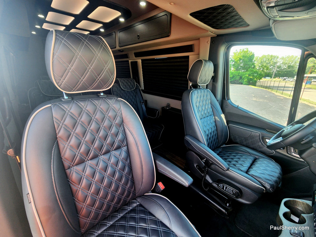 Used 2024 Mercedes-Benz Sprinter 3500 image 36