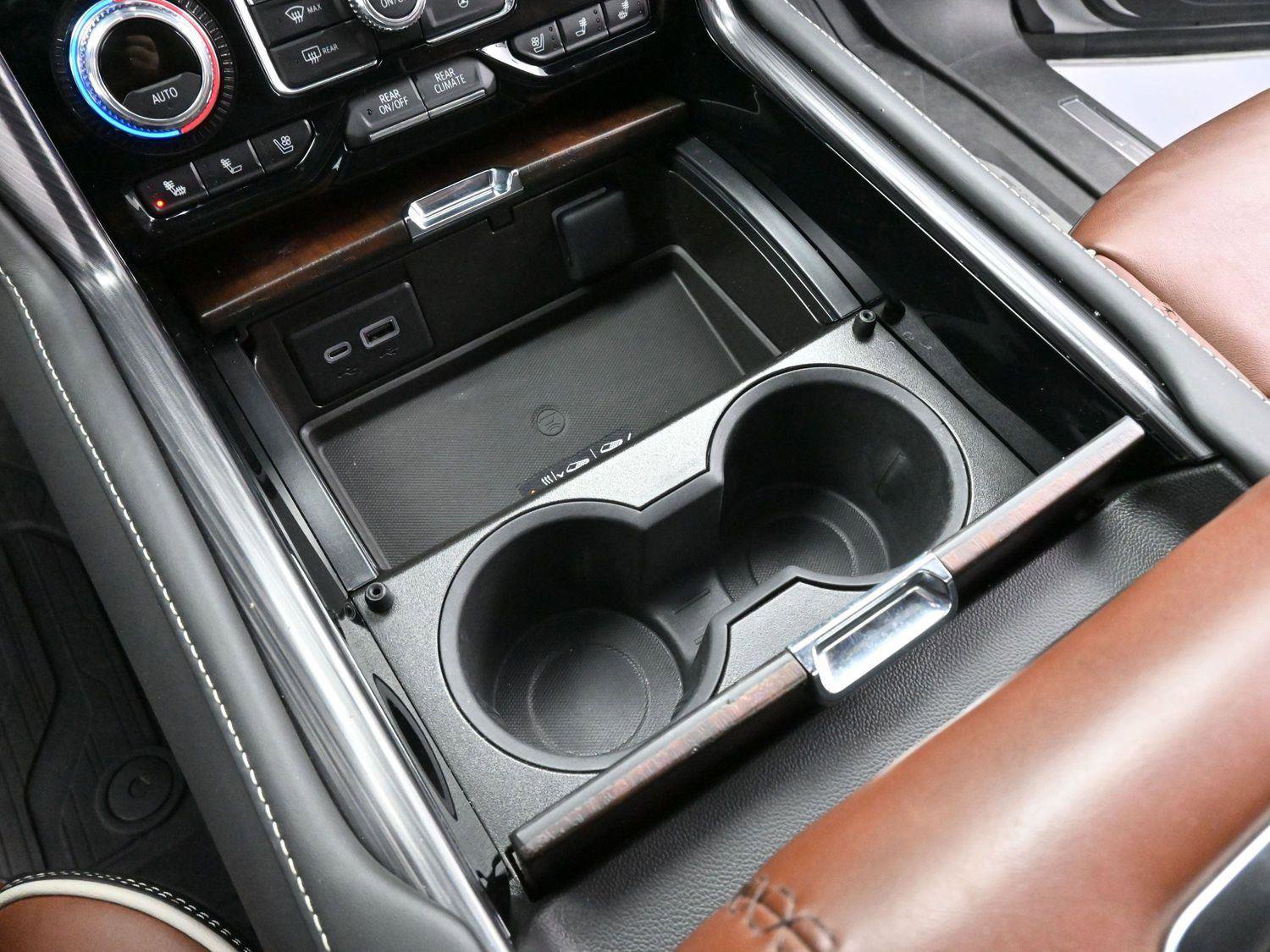 Used 2024 GMC Yukon XL Denali Ultimate image 29