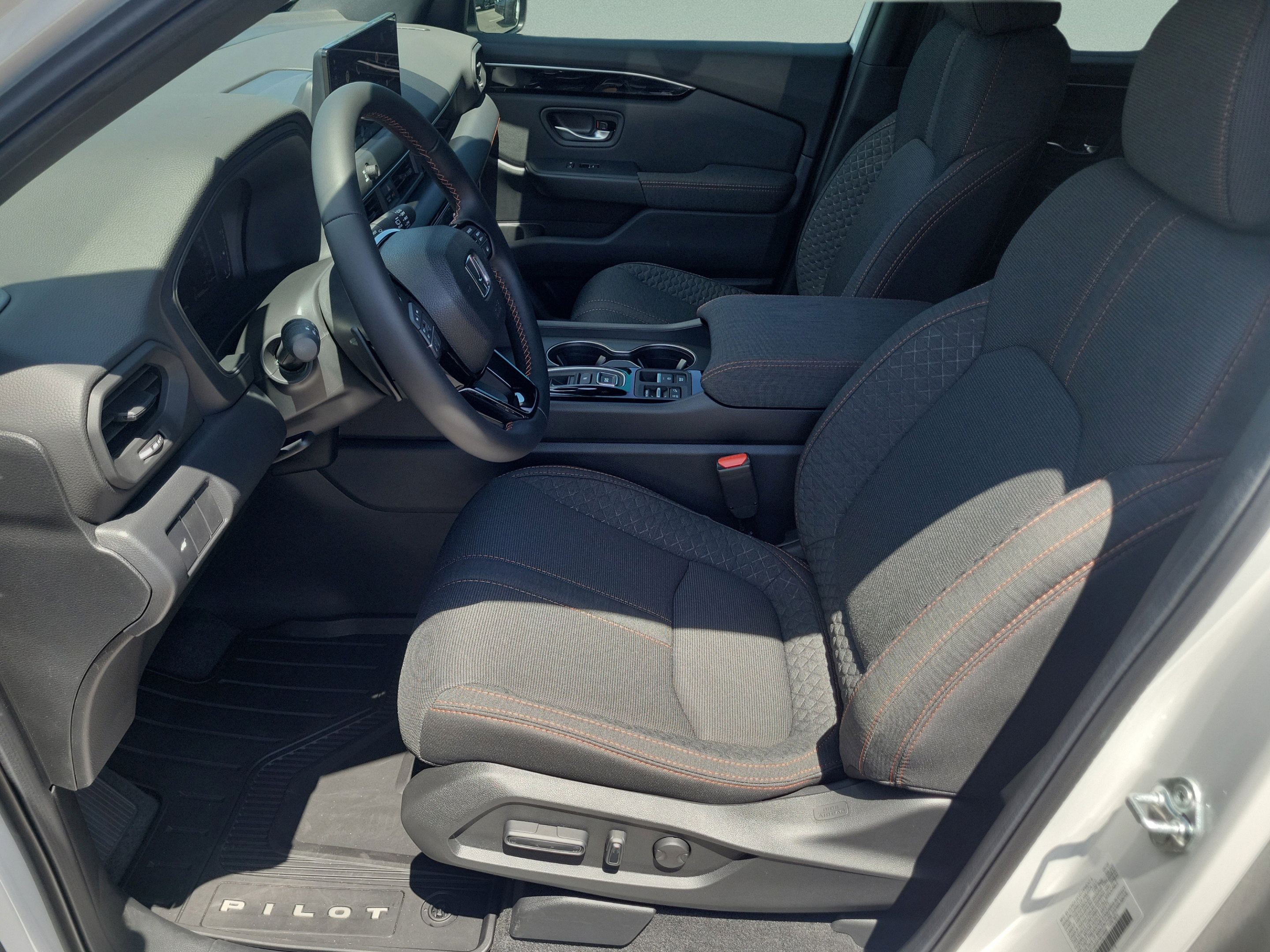 New 2026 Honda Pilot Sport image 24