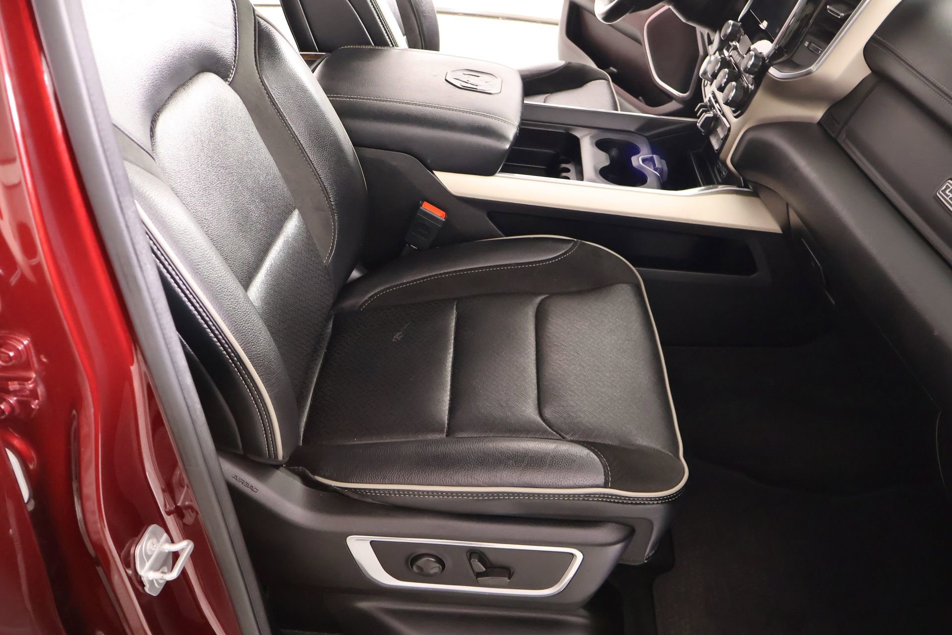 Used 2022 RAM 1500 Laramie image 14