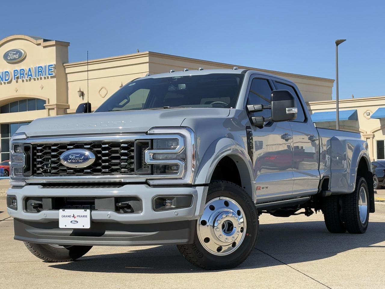 New 2026 Ford F450 Platinum image 32