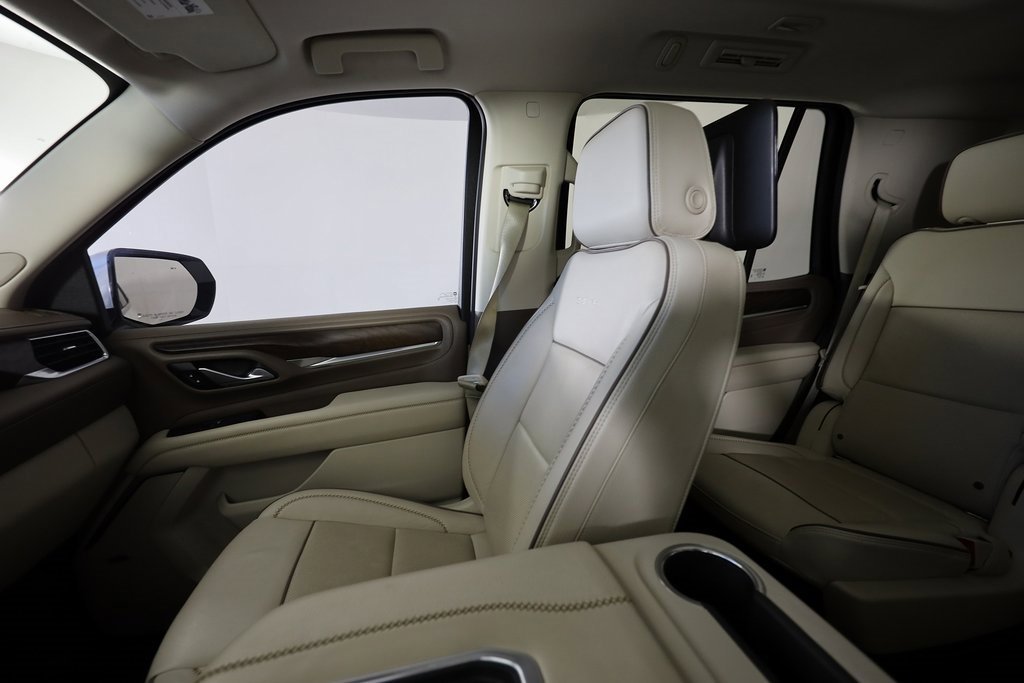 Used 2021 GMC Yukon Denali w/ Denali Premium Package image 42