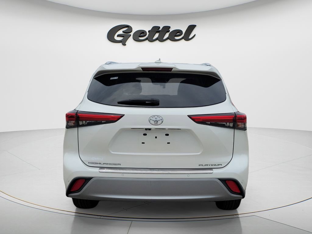 Certified 2020 Toyota Highlander Platinum FWD image 6