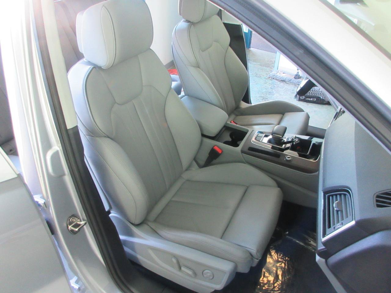 Used 2024 Audi Q5 2.0T Premium Plus w/ Premium Plus Package AWD/4WD image 28