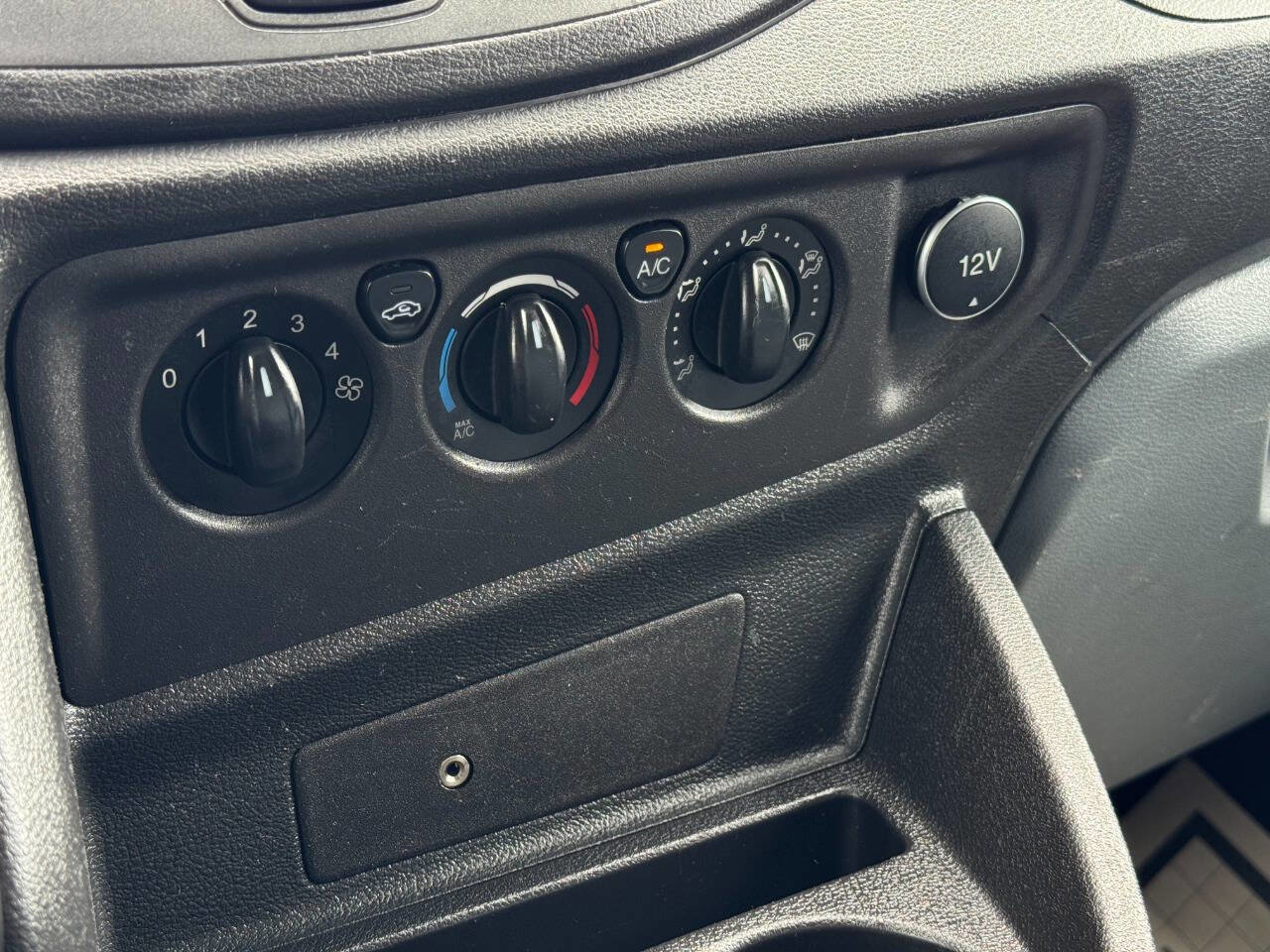 Used 2018 Ford Transit 250 148 Low Roof image 23