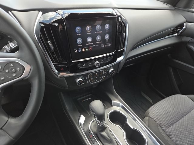 Certified 2023 Chevrolet Traverse LT FWD image 37