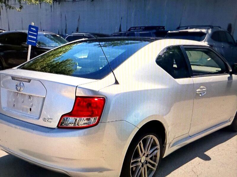 Used 2013 Scion tC Sports Coupe 6-Spd AT image 4