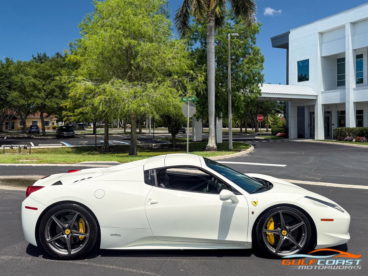 Used 2015 Ferrari 458 Spider RWD image 66