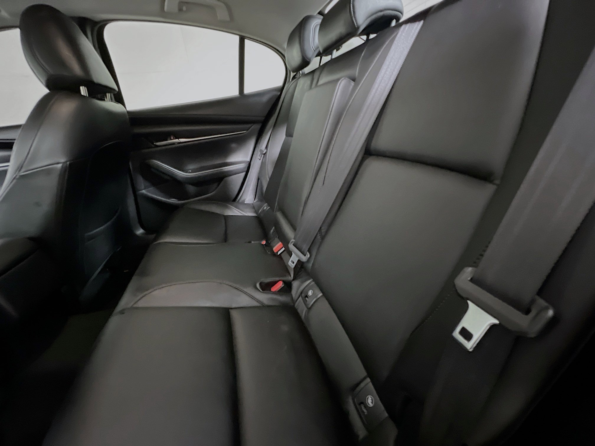 Used 2021 MAZDA MAZDA3 s image 29