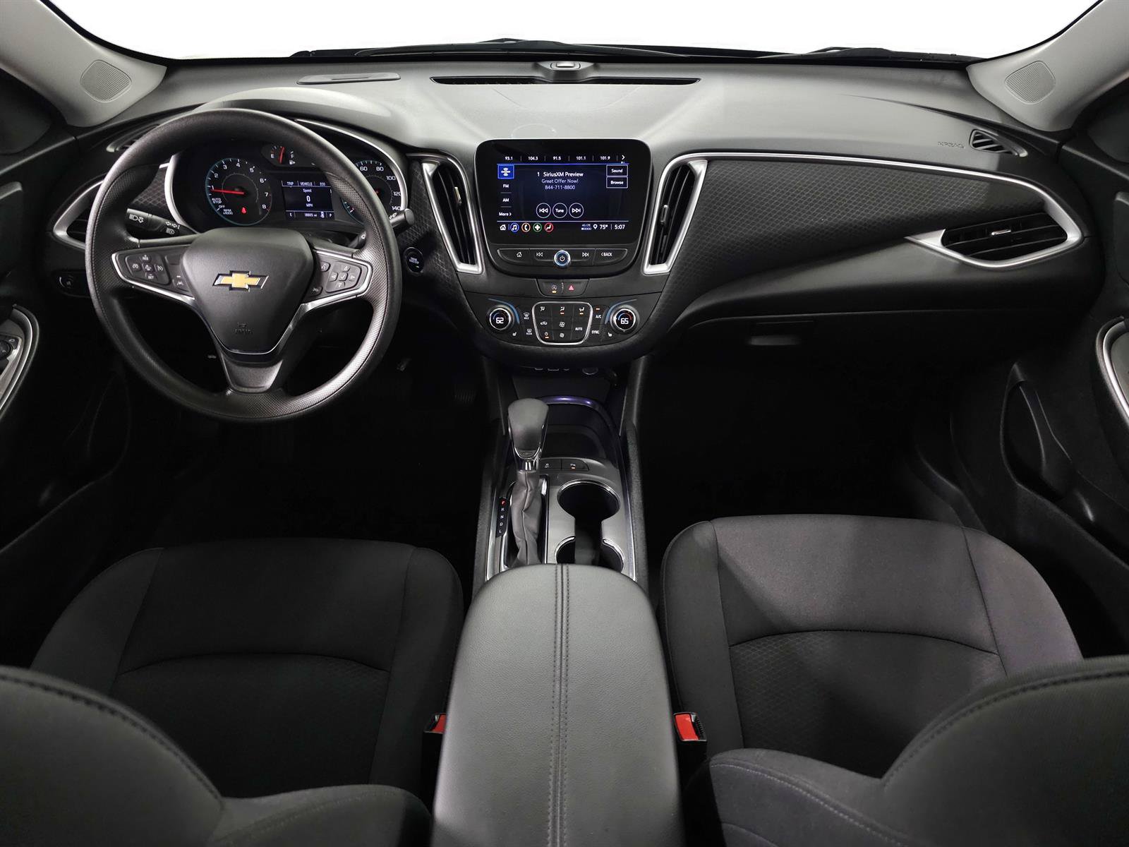Used 2024 Chevrolet Malibu LT FWD image 9