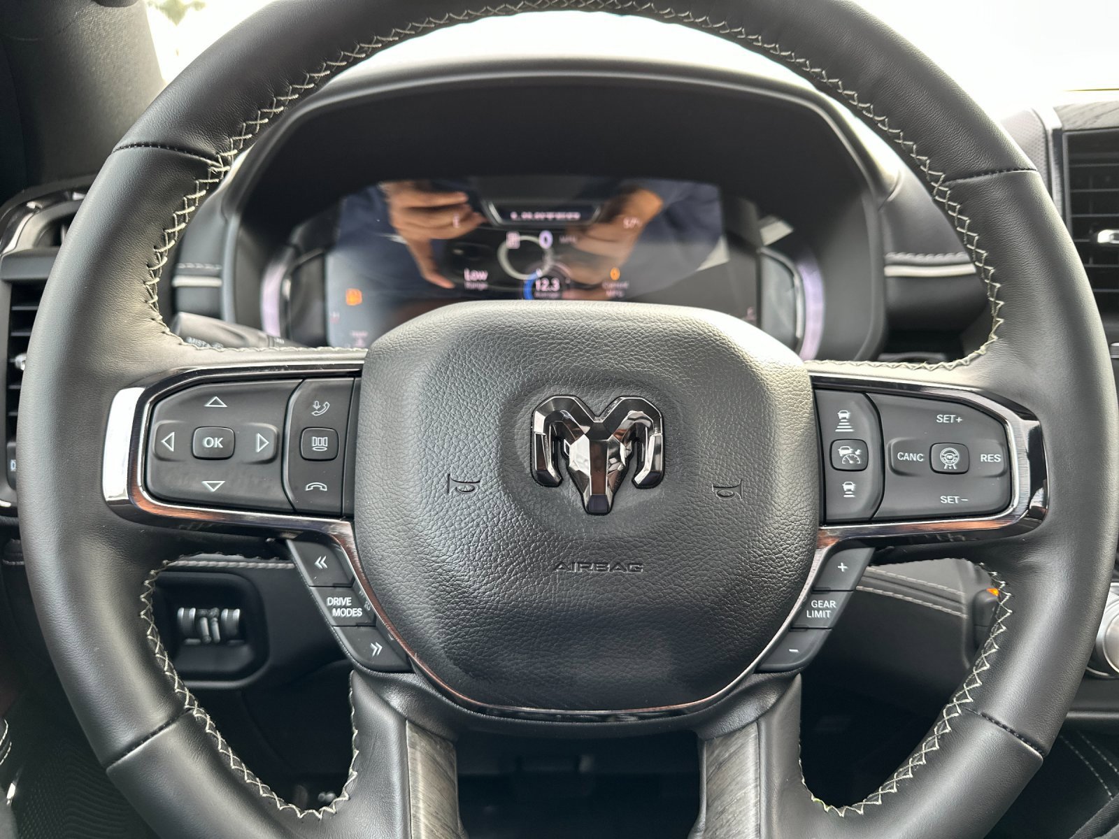 New 2025 RAM 1500 Limited image 22