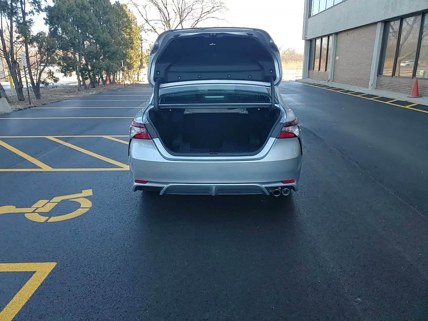 Certified 2024 Toyota Camry SE image 7