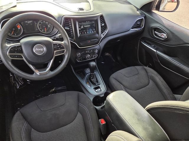 Used 2020 Jeep Cherokee Latitude FWD image 6