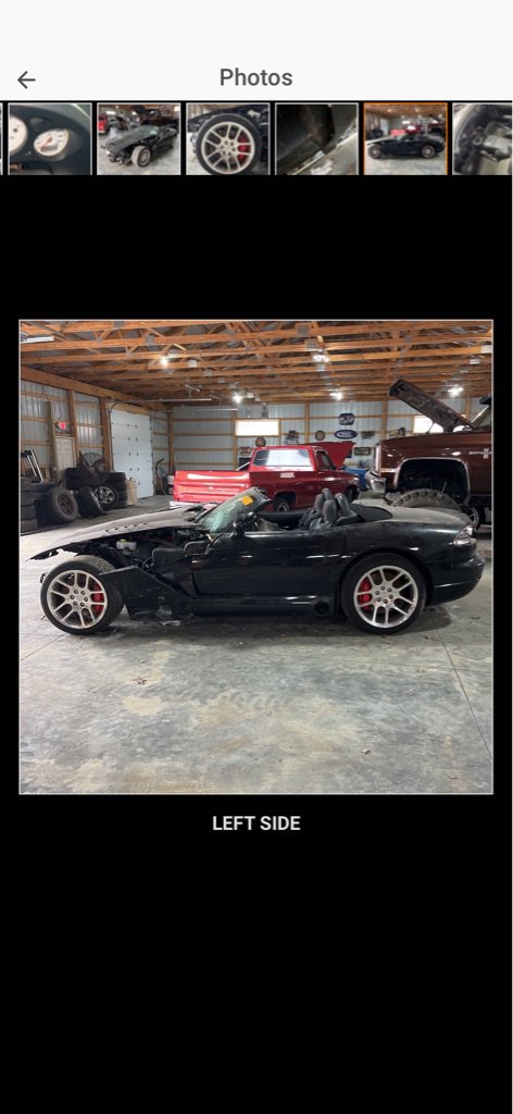 Used 2004 Dodge Viper SRT-10 RWD image 2