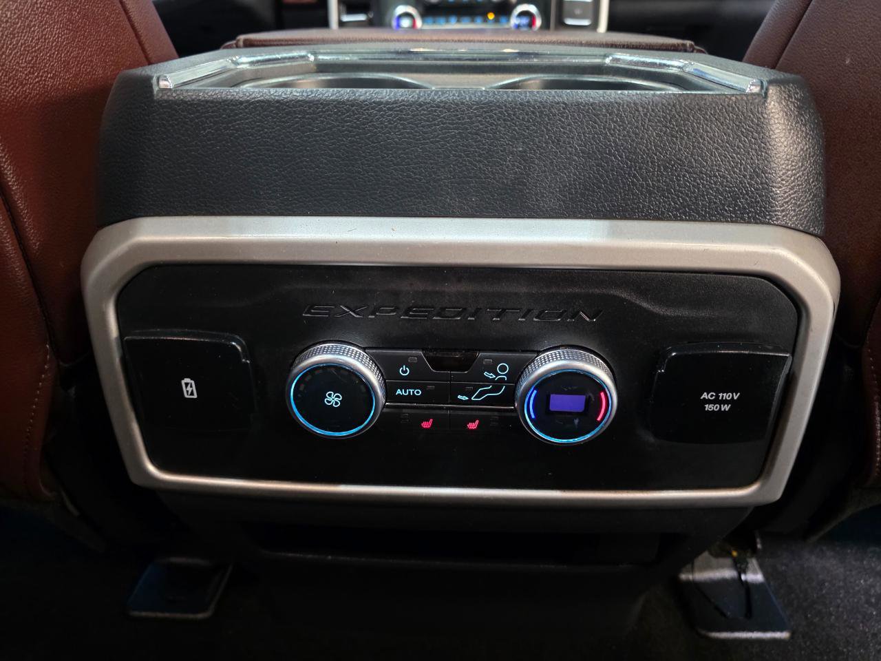 Used 2022 Ford Expedition Max Limited image 29