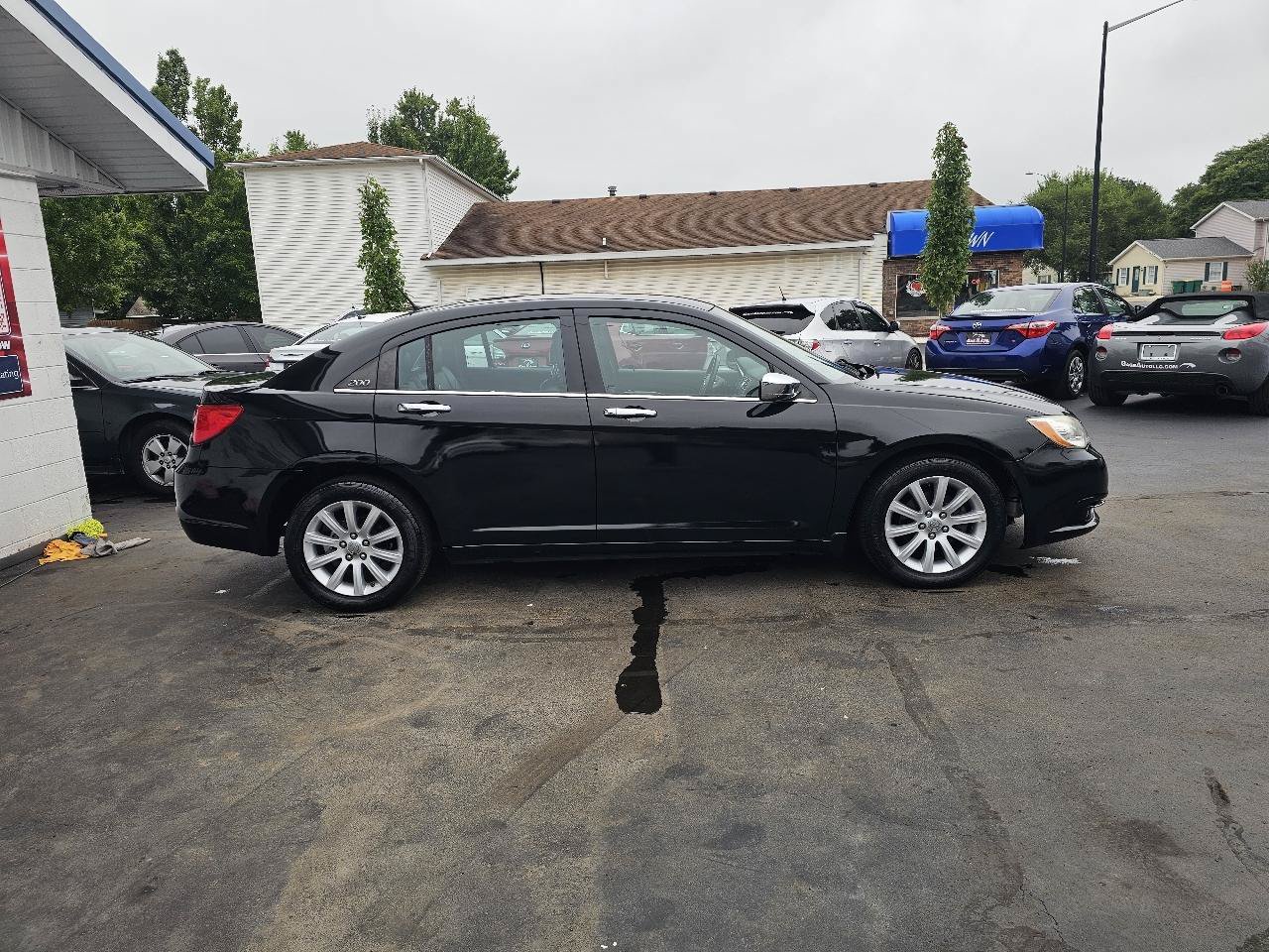 Used 2014 Chrysler 200 Limited FWD image 13