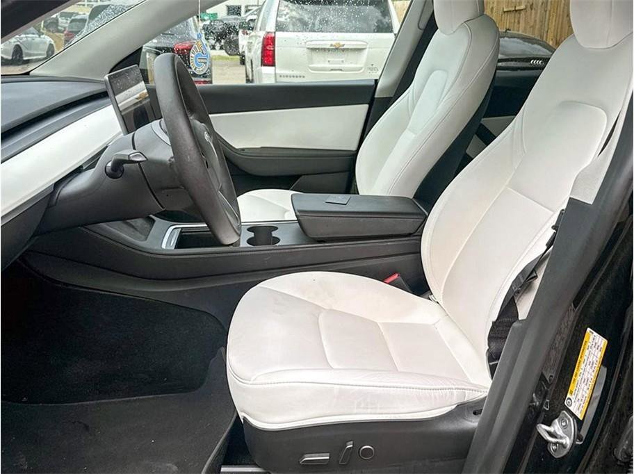 Used 2022 Tesla Model Y Performance image 21