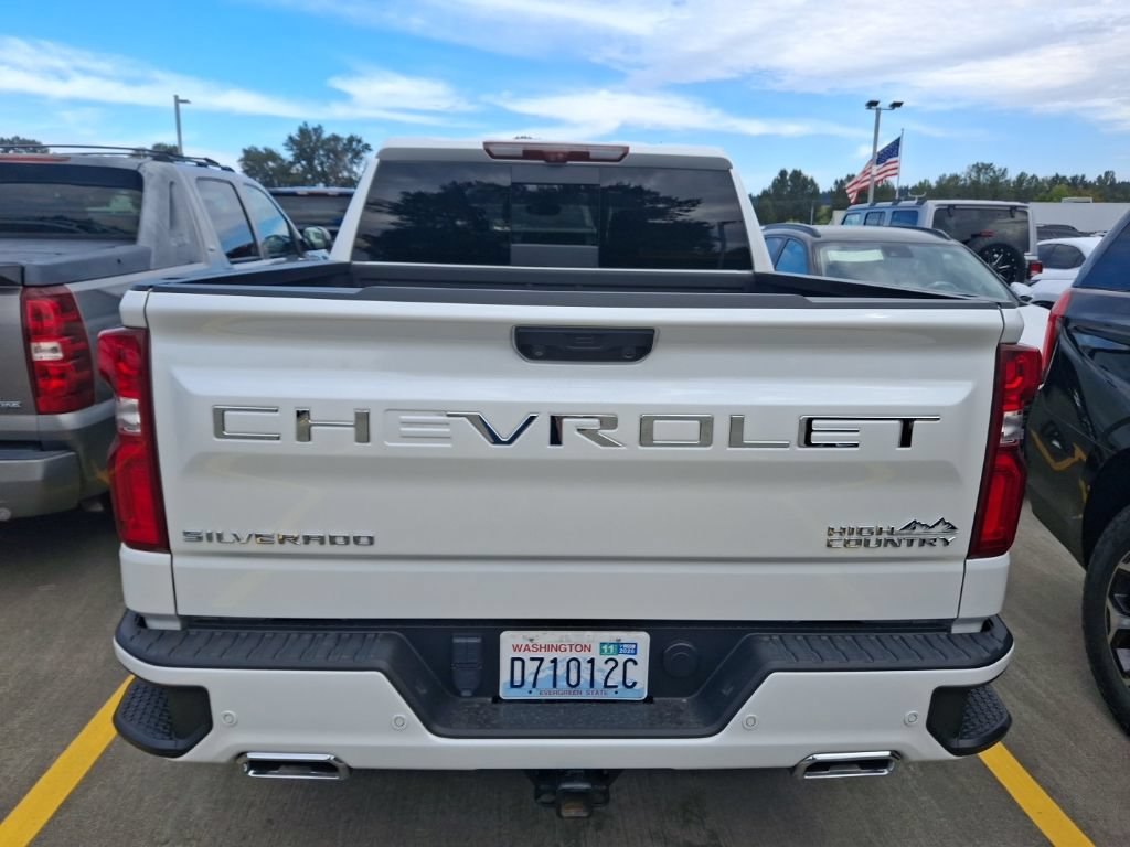 Certified 2023 Chevrolet Silverado 1500 High Country w/ High Country Premium Package AWD/4WD image 6