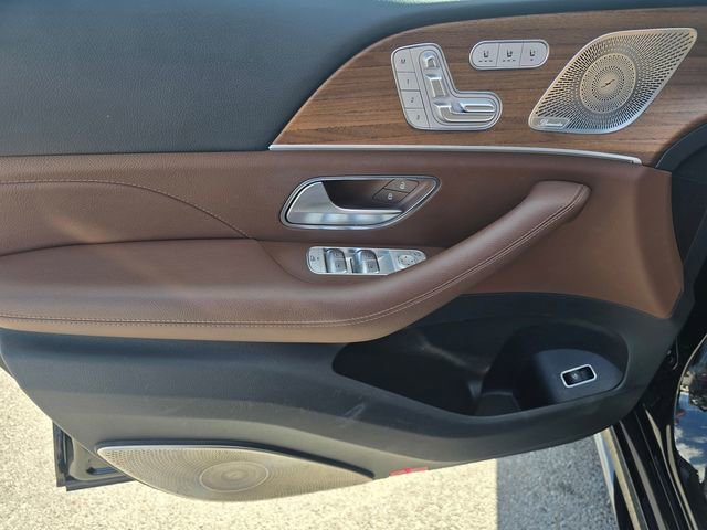 Used 2024 Mercedes-Benz GLS 450 4MATIC image 22