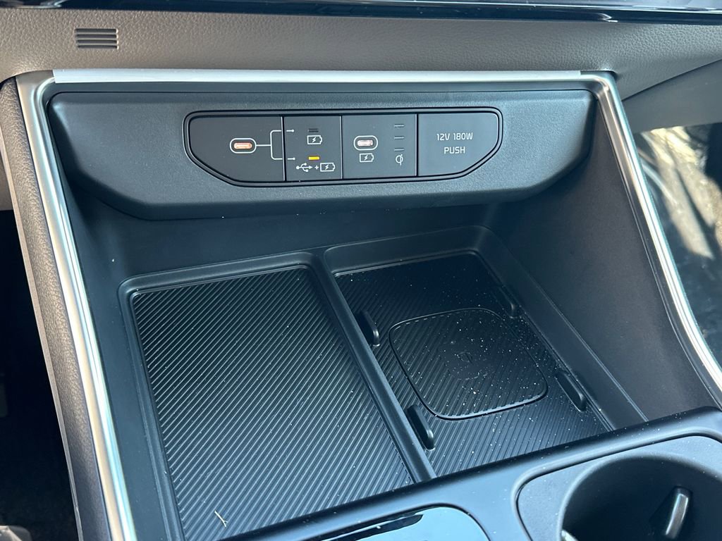 New 2026 Kia Carnival EX image 22