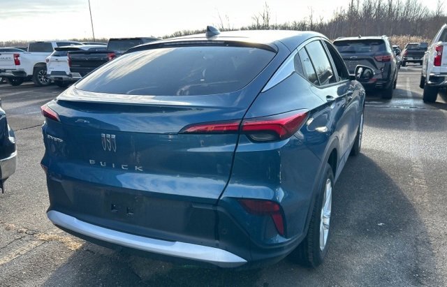 Used 2024 Buick Envista Preferred w/ Convenience I Package image 3