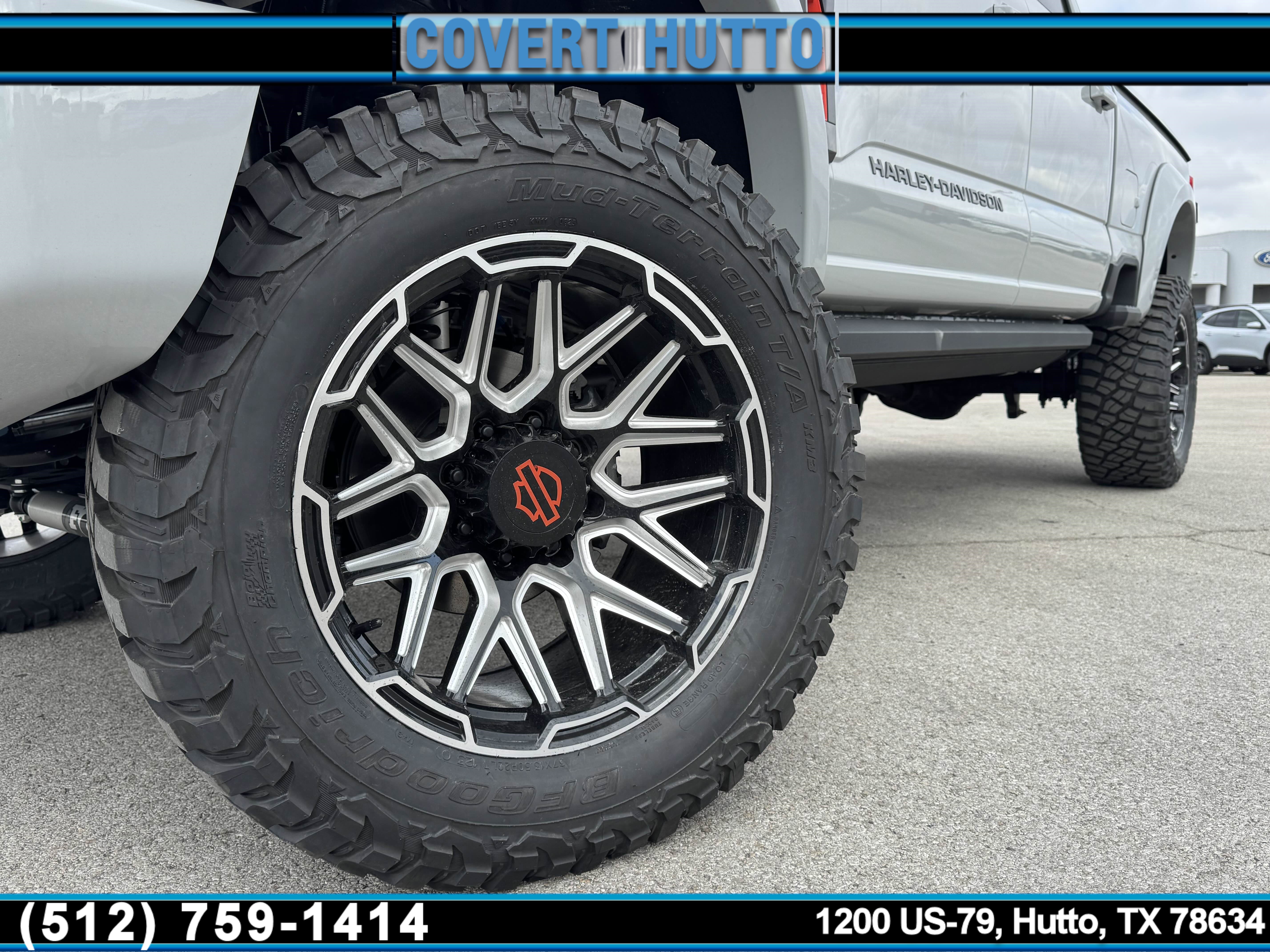 New 2026 Ford F250 Lariat w/ Black Appearance Package image 2